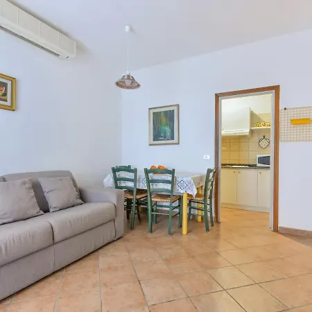 Trilocale Dolores Pila (Livorno)