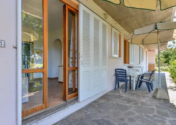 Trilocale Dolores * Pila (Livorno)